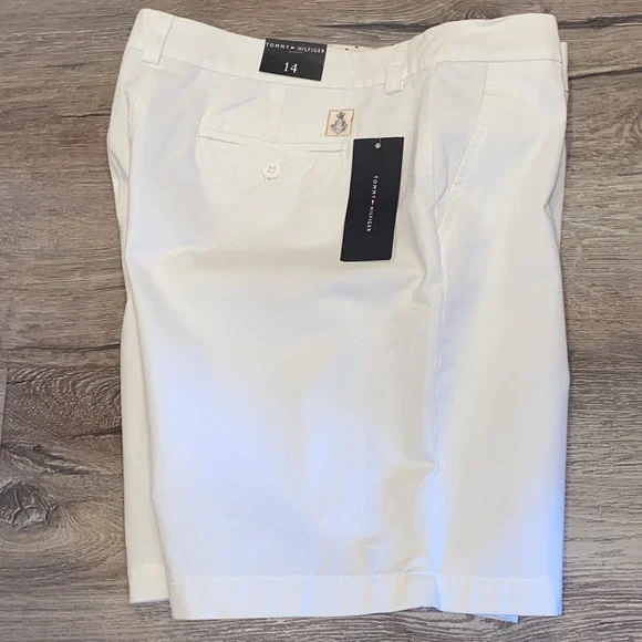 NWT Tommy Hilfiger White Shorts. 14 - Picture 5 of 5